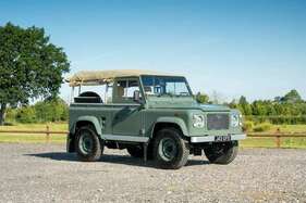 Land Rover Defender 90 V8 (bespoke) (1991) - als Lot 517 angeboten anlässlich Silverstone Auctions “The Classic Sale at Silverstone” am 27. August 2022