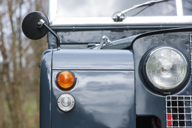 Land Rover Serie I 86 (1955) - Blinker und Positionsleuchten aussen auf den Kotflügeln (1955)