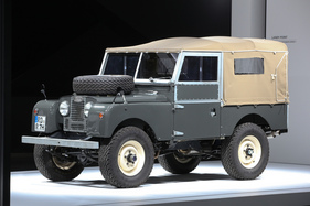 Land Rover Series 1 Special V8 (1954) - an der Grand Basel 2018