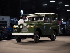 Land Rover Series IIA 88 (1966) - Lot 3133 - verkauft für USD 143'300 - RM Versteigerung Auburn Fall 2019 (1966)