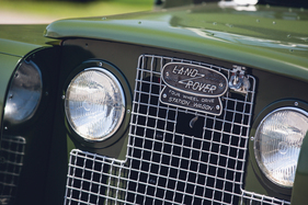 Land Rover Series IIA 88 (1966) - berühmte Front