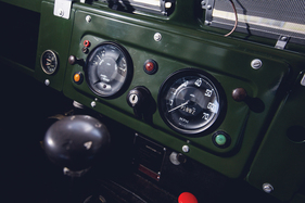 Land Rover Series IIA 88 (1966) - zusätzliche Armaturen (1966)