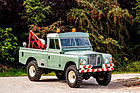 Bild: Land Rover Series III 109" 4x4 Tow Truck (1976) - als Lot 304 angeboten an der Bonhams Goodwood Revival Versteigerung am 14. September 2019