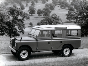 Bild Land Rover Series III (1974) - 109 Zoll Variante