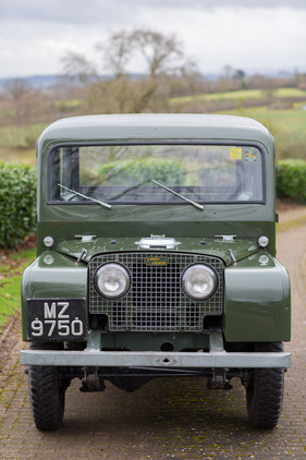 Land Rover Station Wagon Tickford (1950) - oben breiter als die Serienversion