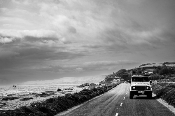 Land Rover Van - Wavi Coffee - Surf & Serve