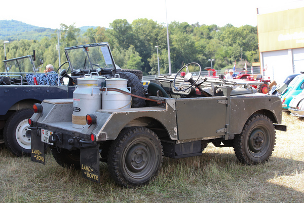 Bild Land Rover als auf 30 km/h gedrosselter Auto-Traktor ... - 3. Youngtimer- und Classictreffen Pratteln am 15. Juli 2018