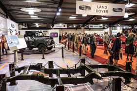 Land Rover an der Earls Court Motor Show - Impressionen vom Goodwood Revival 2015
