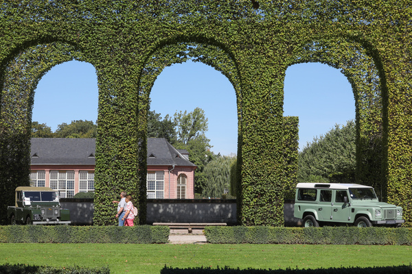 Bild Land Rover präsentierte historische Modelle - 19. ASC Classic-Gala Schwetzingen 2023