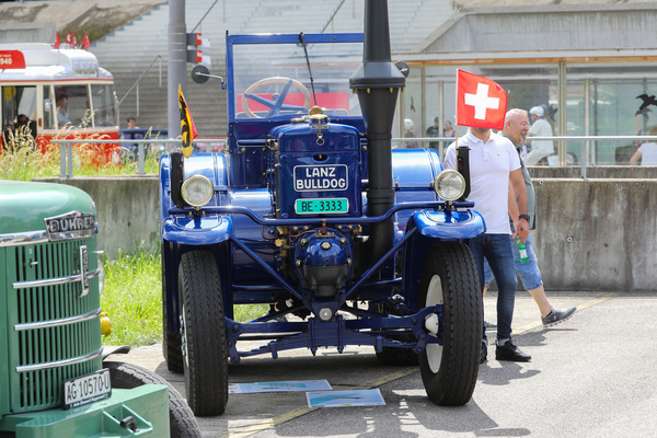 Lanz Bulldog Traktor von 1951 mit Glühkopf-Einzylinder - Old Wheels Biel-Bienne 2025