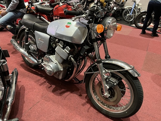 Laverda 1000 3C von 1974, restauriert, angeboten für 10'800 Euro – Bremen Classic Motorshow 2025