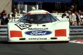 Le Mans 1982 - Der Ford C100 mit Marc Surer und Manfred Winkelhock - Im Cockpit erkennt man den Helm von Marc Surer mit dem BULER Schriftzug