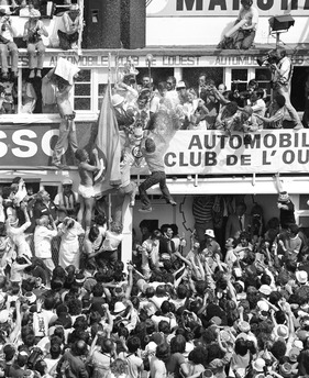 Le Mans 1982 - Siegerehrung - Zu diesen Zeiten wurde noch richtig gefeiert!!