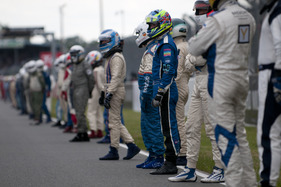Le Mans Classic 2012 - The drivers of Plateau Grid 2 are ready for the Le Mans start