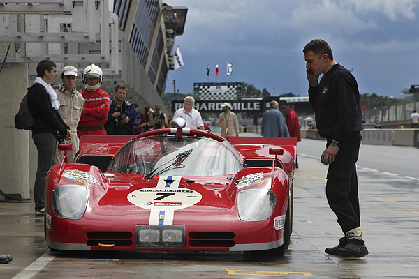 Le Mans Classic 2012 - Ferrari 512 S beim Tanken vor dem Rennen - noch scheint die Sonne...