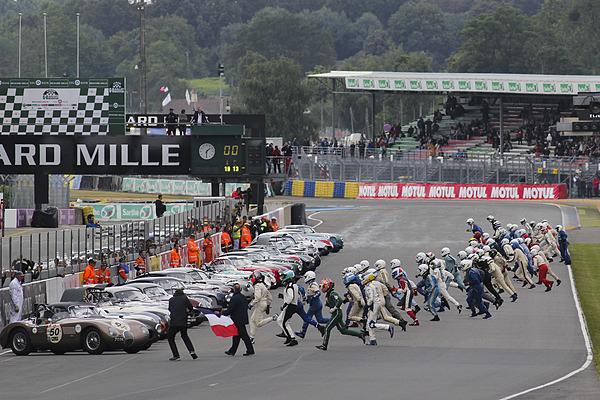 Le Mans Classic 2012 - Le Mans start of Grid 2