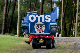 Le Mans Classic 2012 - After an accident like the Rondeau crash at Indianapolis, the safety people have a lot to do...