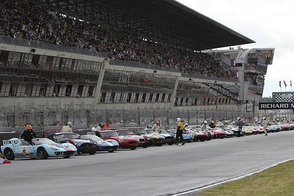 Le Mans Classic 2012 - Start im Le Mans Stil des Grid 4