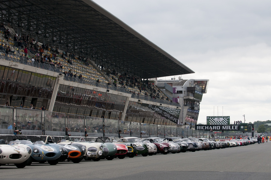 Le Mans Classic 2012 - Startaufstellung des Plateau Grid 2