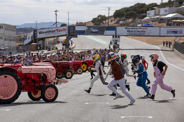 Le-Mans-Start zum Traktorenrennen - Porsche Rennsport Reunion 2018