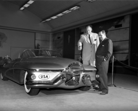 Le Sabre (1951) – Harley Earl erläutert das "Laboratorium auf Rädern"