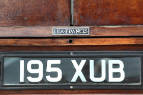 Lea-Francis 14 HP Estate Car (1951) - Markenschriftzug am Heck