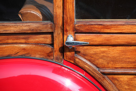 Lea-Francis 14 HP Estate Car (1951) - Türöffner wie an einem Möbelstück