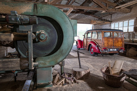 Lea-Francis 14 HP Estate Car (1951) - als holzverarbeitende Betriebe noch Karosserien bauten Lea-Francis 14 HP Estate Car (1951) - als holzverarbeitende Betriebe noch Karosserien bauten