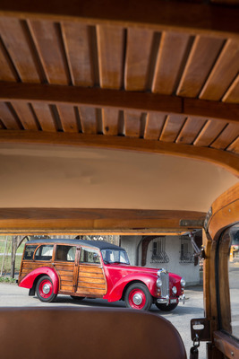 Lea-Francis 14 HP Estate Car (1951) - durch einen Chevrolet Fleetmaster von 1948 gesehen