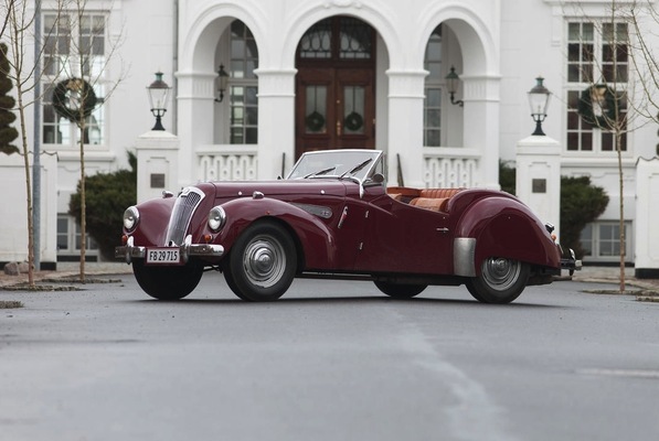 Bild: Lea-Francis 14 HP Sports roadster (1949) - angeboten als Lot 407 an der Versteigerung "Les Grandes Marques du Monde au Grand Palais" von Bonhams am 6. Februar 2014
