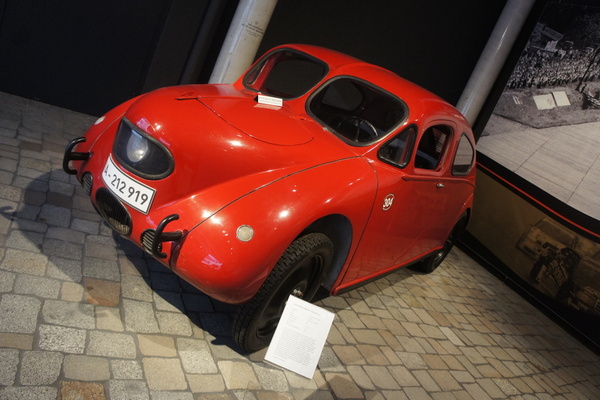 Leichtbau Maier 0501/35 (1935) - Teil der Ausstellung "AVUS 100: Ein rasantes Jahrhundert" im PS-Speicher Einbeck