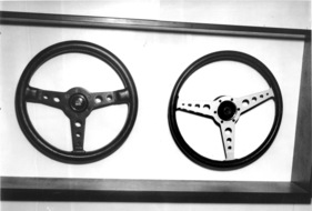 Leichte und griffige Sportlenkräder - Genfer Autosalon 1967