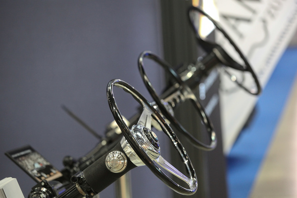 Lenkräder bei EZ Electric Power Steering - Swiss Classic World Luzern 2018