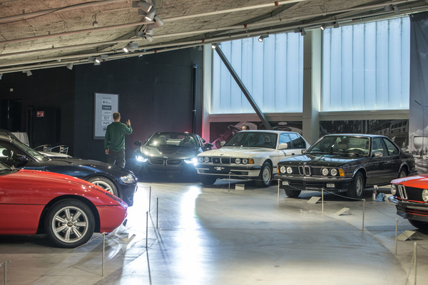 Letzte Vorbereitungsarbeiten vor der Eröffnung - BMW-Sonderausstellung im Pantheon 2018