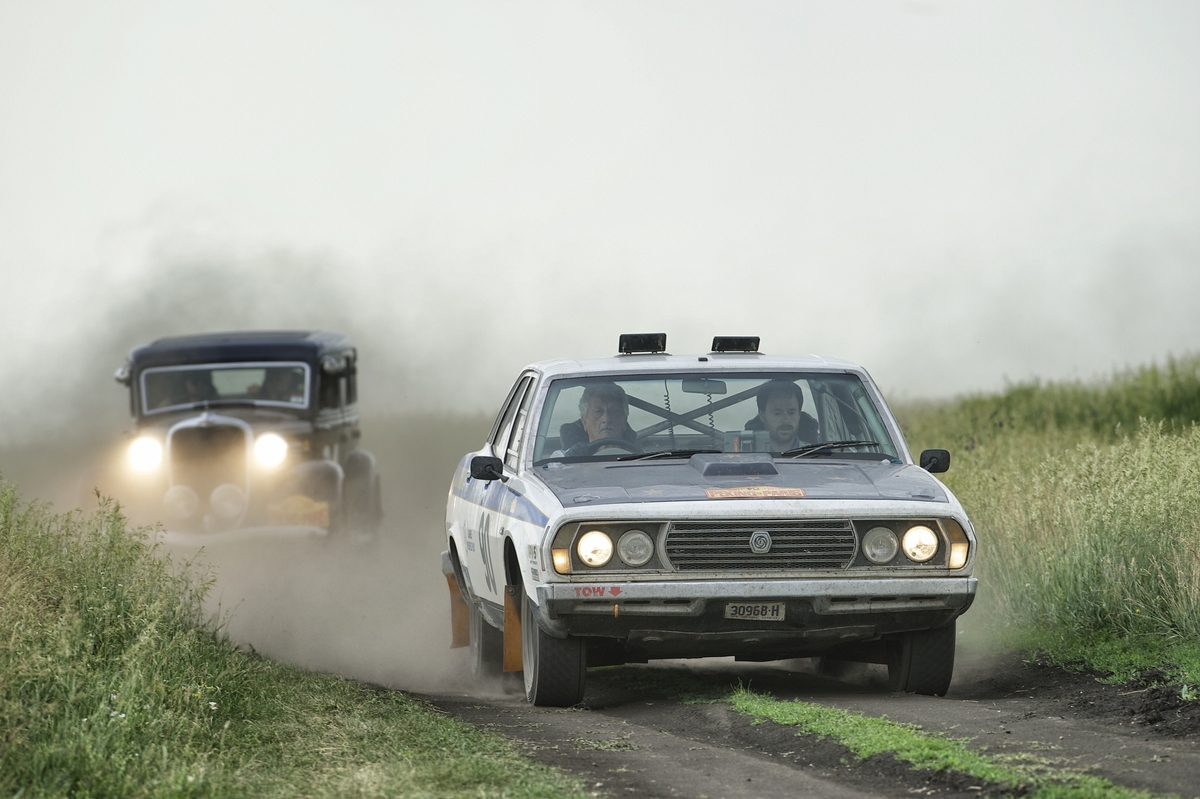 Leyland P76 (1973) - eat my dust - wörtlich genommen - Rallye Peking-Paris 2013