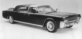 Lincoln Continental (1961) - 3,5 Tonnen wog die Version 'Kennedy', ein Meter länger als das Serien-Pendent