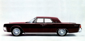 Lincoln Continental (1961) - die Serienlimousinen waren deutlich kürzer als die Präsidentenausführungen