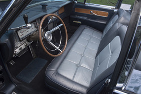 Lincoln Continental (1963) - auch im Innern mit zusätzlichen Ausstattungselementen
