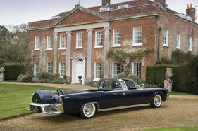 Lincoln Continental (1963) - deutlich über 5,5 Meter lang