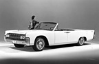 Lincoln Continental (1963) - kleine Verbesserungen für das Modell 1964, im Bild der Convertible