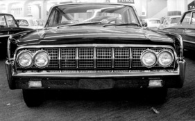 Lincoln Continental (1964) - schlichte Form mit schmalen Kotflügeln - Genfer Automobilsalon 1964