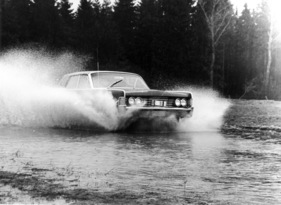 Lincoln Continental (1965) - der Wagen wird zum Boot (1965)