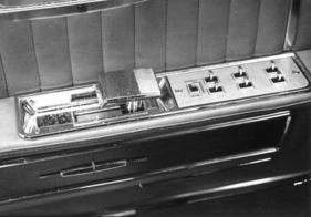 Lincoln Continental (1965) - fast schon eine kleine Kommandozentrale