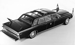 Lincoln Continental (1968) - Sicherheit war bei der Nixon-Limousine Priorität - schusssicheres Glas, gepanzerte Blechpartien, stabiler Stehplatz für Sicherheitsleute hinten