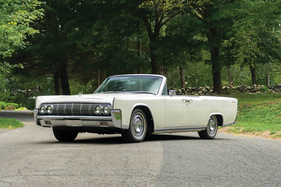 Lincoln Continental Convertible (1964) - angeboten als Lot 156 an der RM/Sotheby's Versteigerung in Hershey am 11./12. Oktober 2018