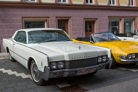 Lincoln Continental Coupé (1966) - in Weiss - Oberndorf Classic 2023 (1966)