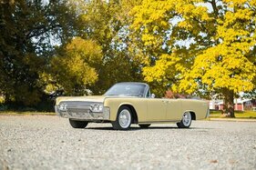 Lincoln Continental Four-Door Convertible (1961) - als Lot 2049 angeboten an der Broad Arrow West Palm Beach Versteigerung 2022