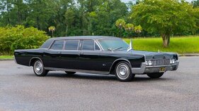 Lincoln Continental Lehmann-Peterson Executive Limousine (1967) - als 110 an der Broad Arrow "The Las Vegas Auction" 2025