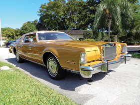 Lincoln Continental Mark IV 'Gold Lucury Group' (1974) - als Lot 1018 an der RM Auction Fort Lauderdale am 6./7. April 2018