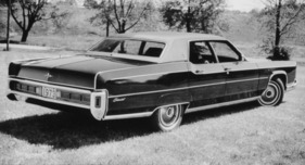 Lincoln Continental Sedan (1973) - auf einem zeitgenössischen Werbefoto